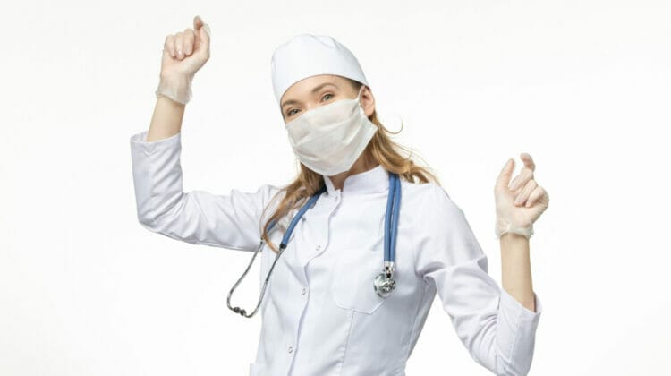 Bonetele medicale nu ar trebui sa lipsească din costumul medicului veterinar
