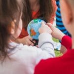 Importanța Limbilor Străine în Viitorul Copiilor - O Ușă către Oportunități și Înțelegere Culturală